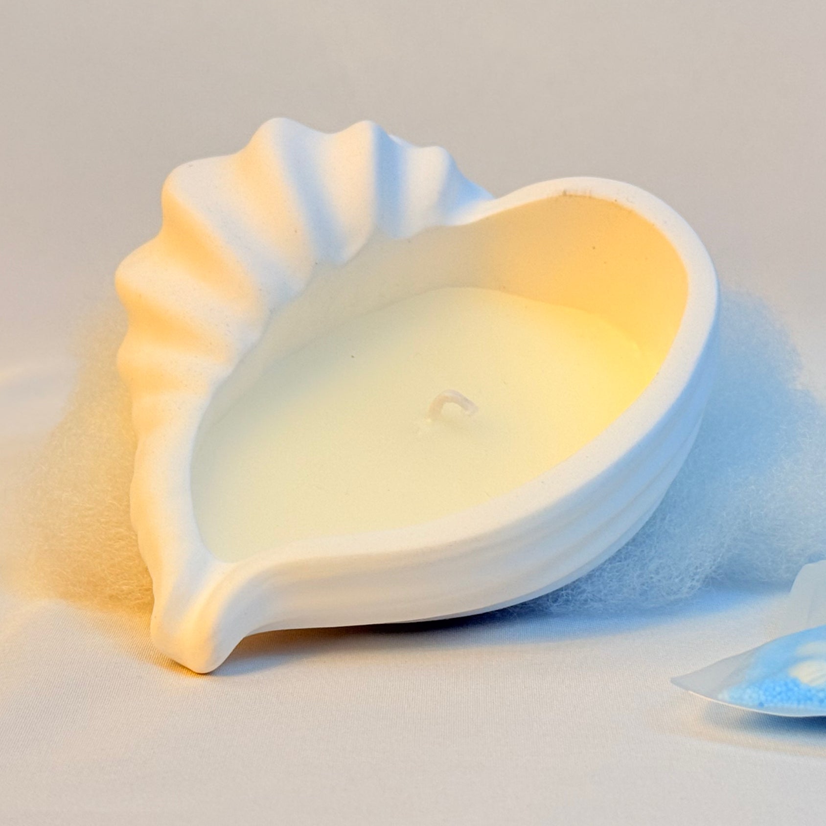 The Tidal Whisper Shell Candle image 1